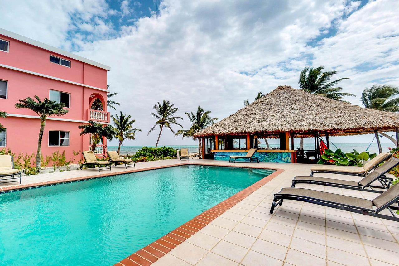 Palm @ Caribe Island Apartment San Pedro  Ngoại thất bức ảnh