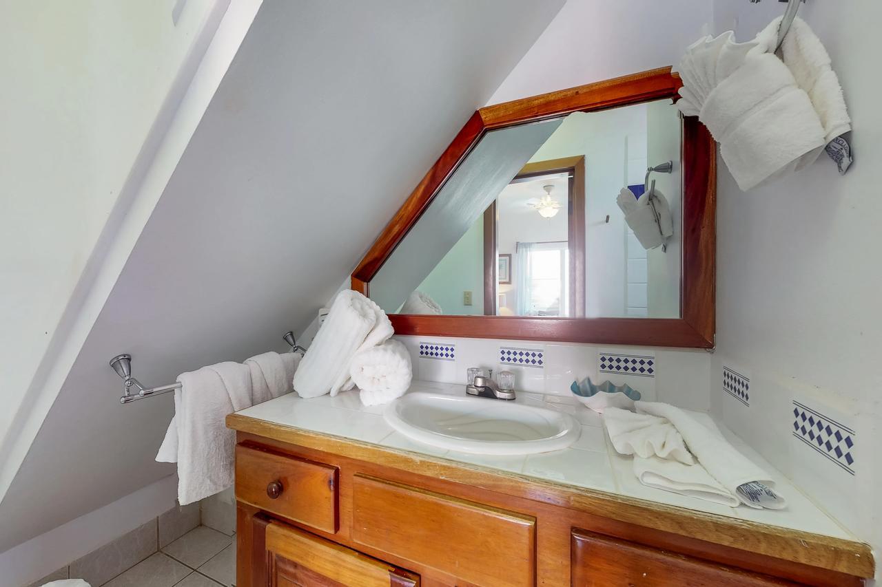 Palm @ Caribe Island Apartment San Pedro  Ngoại thất bức ảnh
