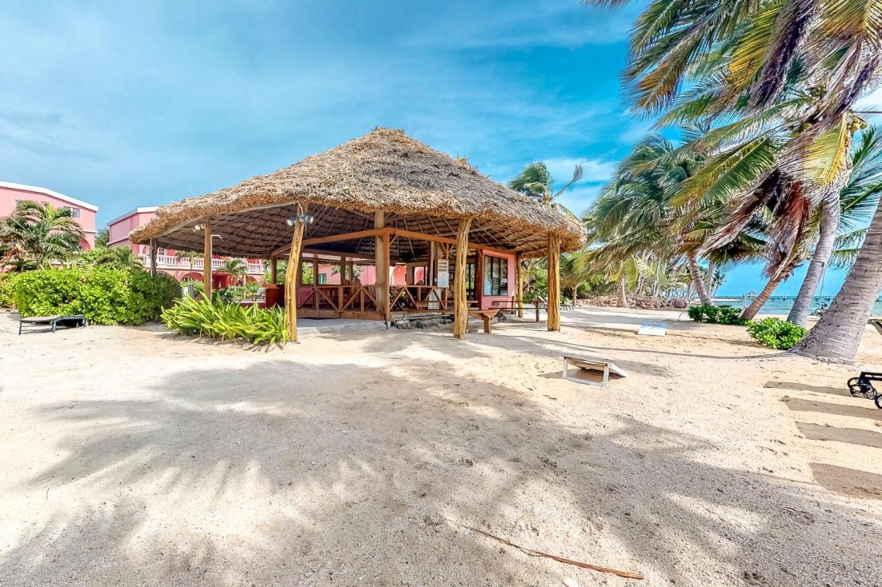 Palm @ Caribe Island Apartment San Pedro  Ngoại thất bức ảnh