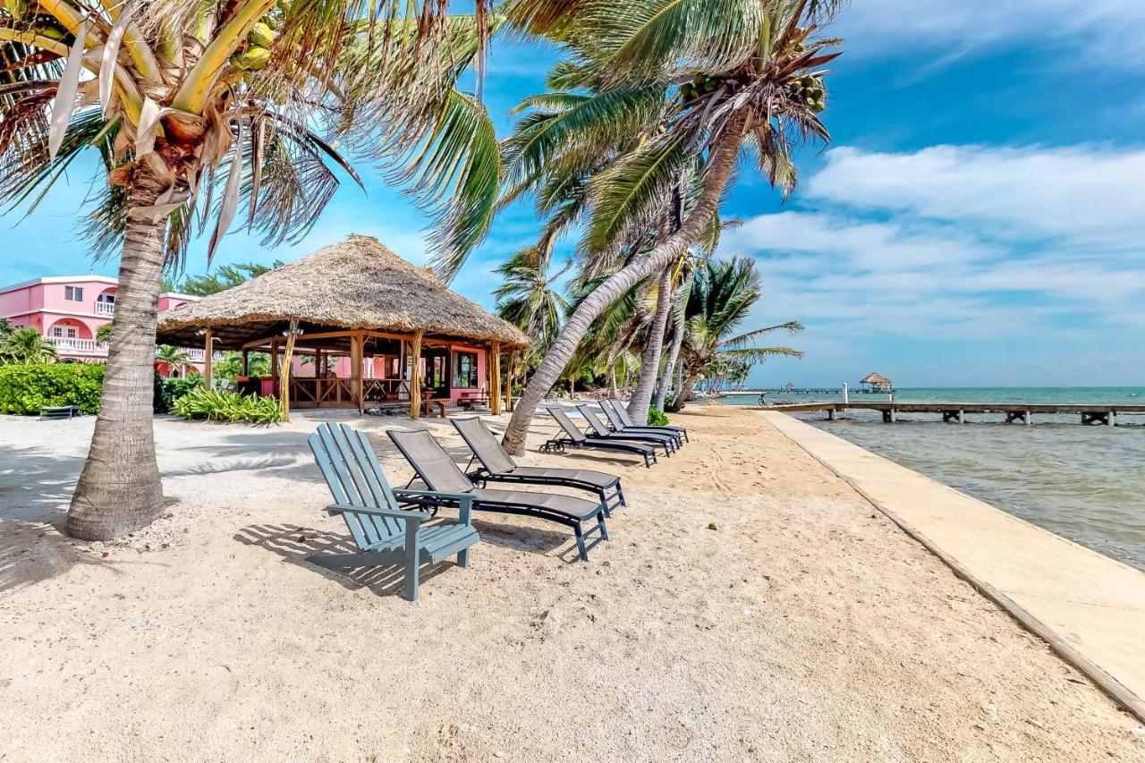 Palm @ Caribe Island Apartment San Pedro  Ngoại thất bức ảnh