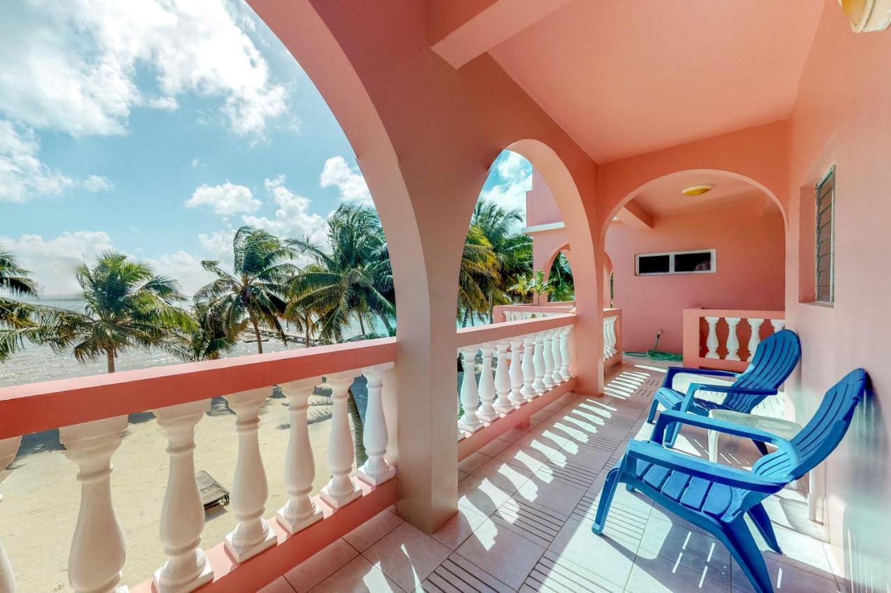 Palm @ Caribe Island Apartment San Pedro  Ngoại thất bức ảnh